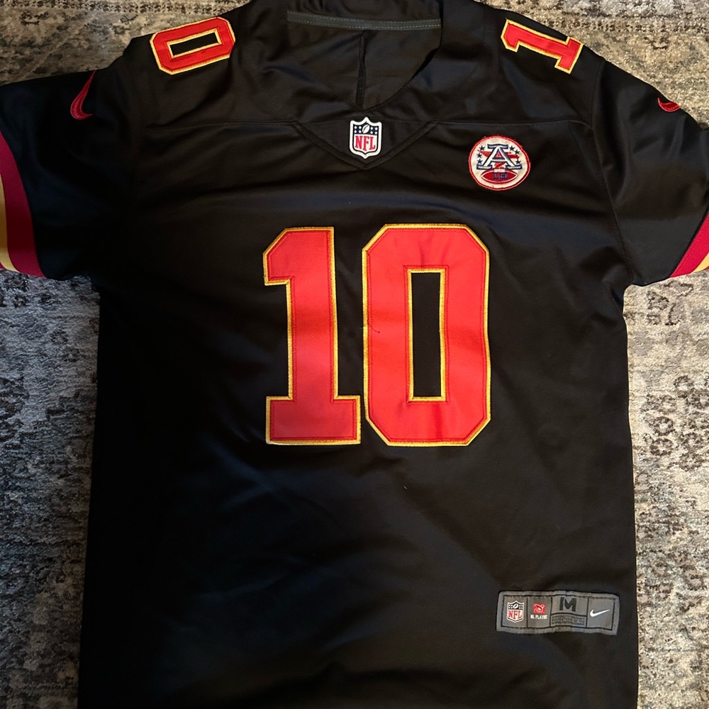 Tyrik Hill jersey